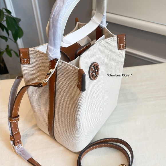 🌸NeW! Tory Burch Blake Bucket Bag - Picture 3 of 10